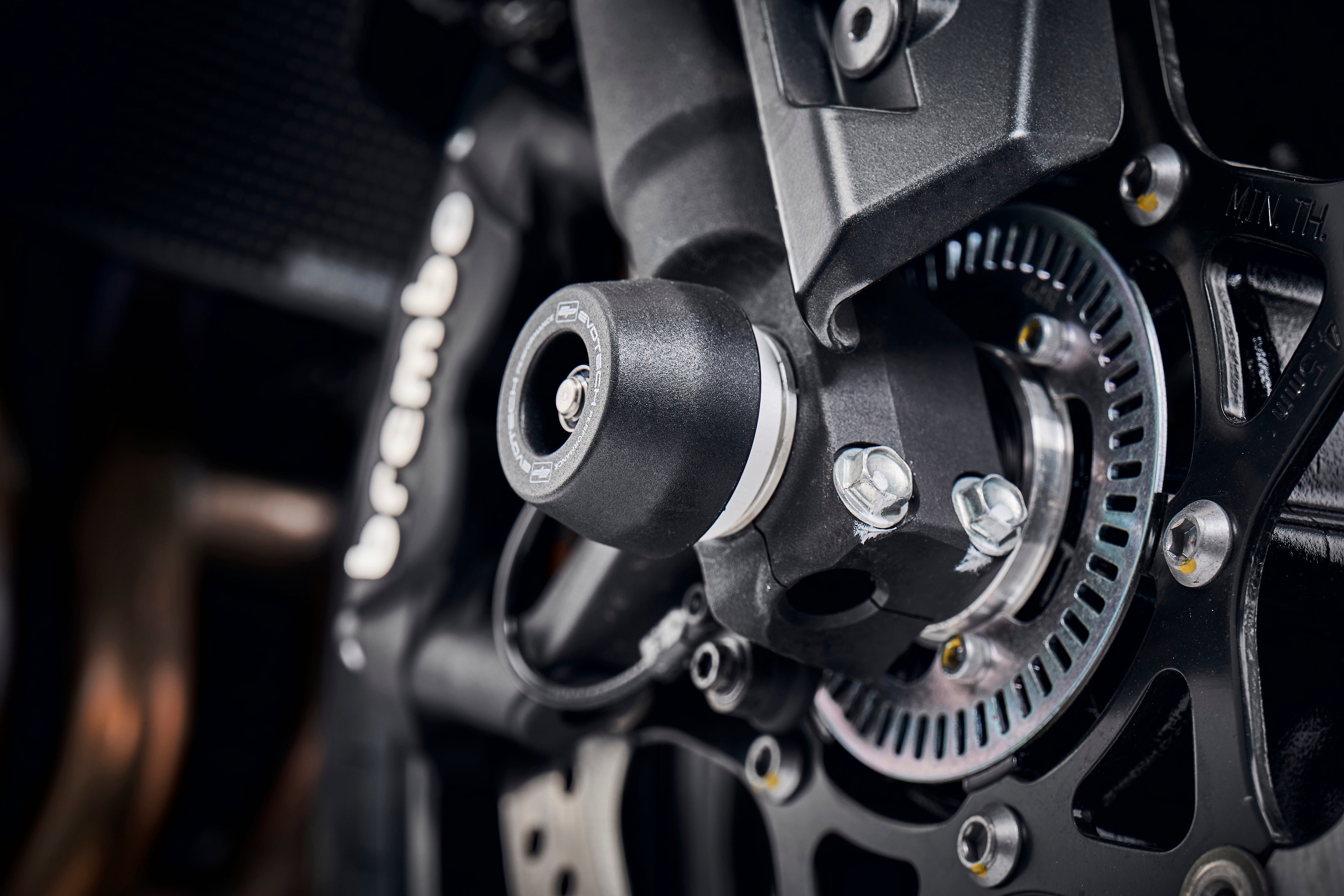 Evotech Front Spindle Bobbins - Suzuki GSX-S1000 (2015 - 2021)