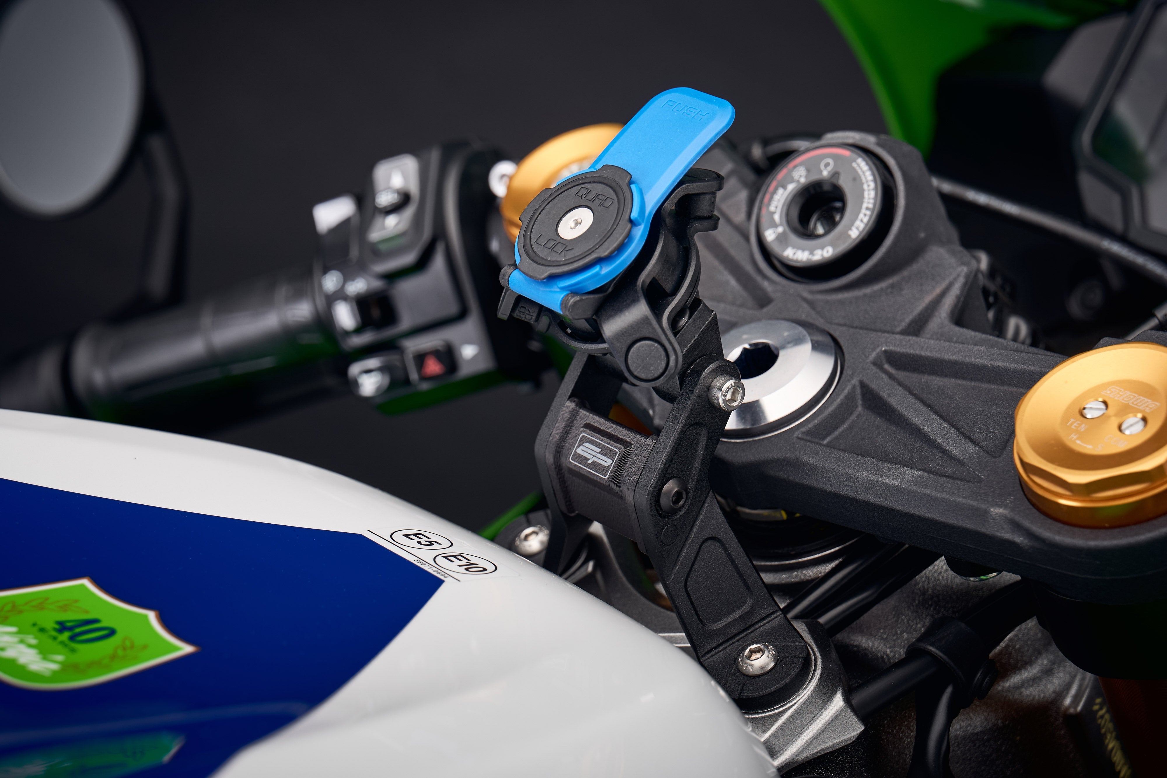 Evotech Quad Lock Compatible Mount - Kawasaki Ninja ZX-6R (2024+)
