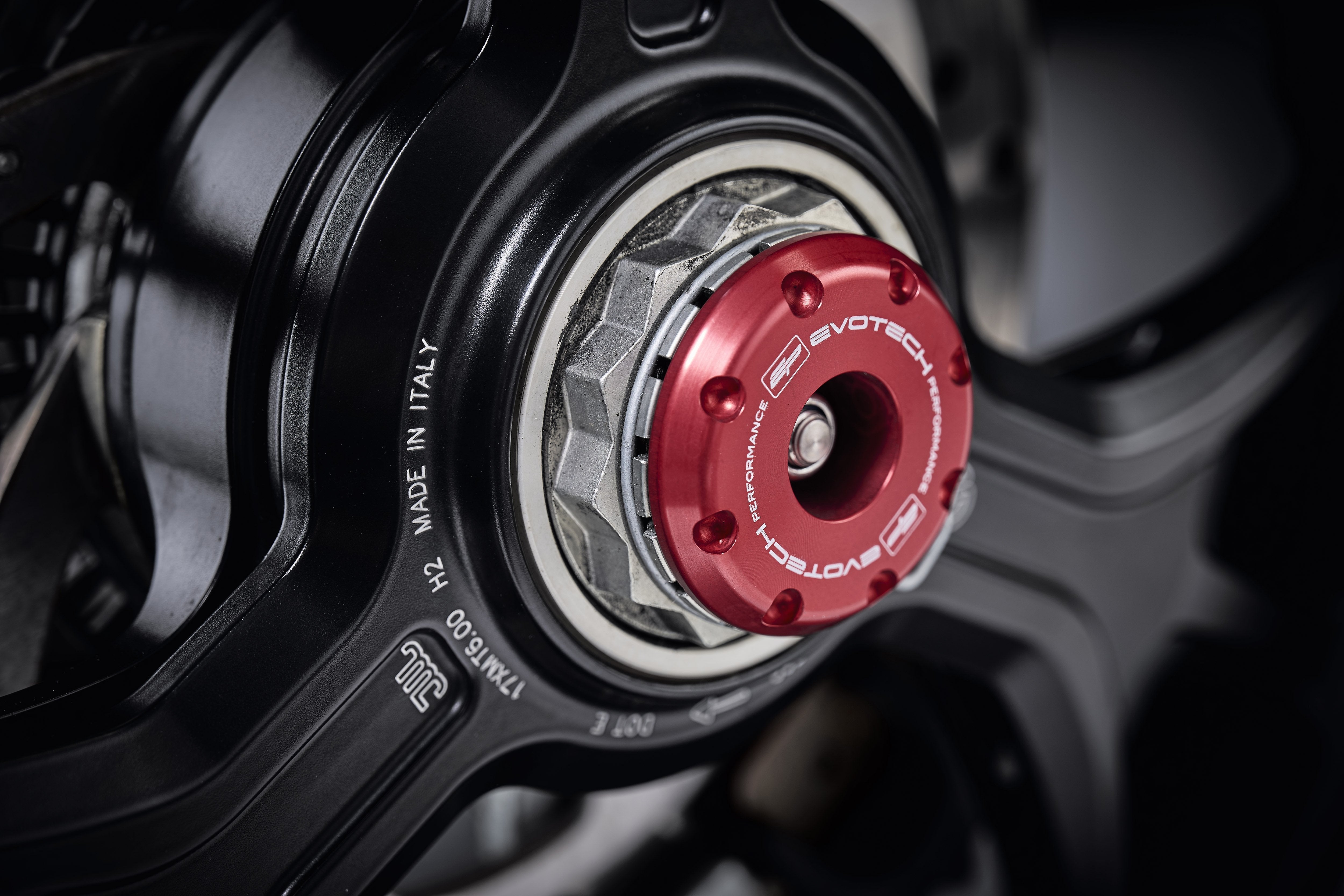 Evotech Spindle Bobbins Kit - Ducati SuperSport S (2017-2020)