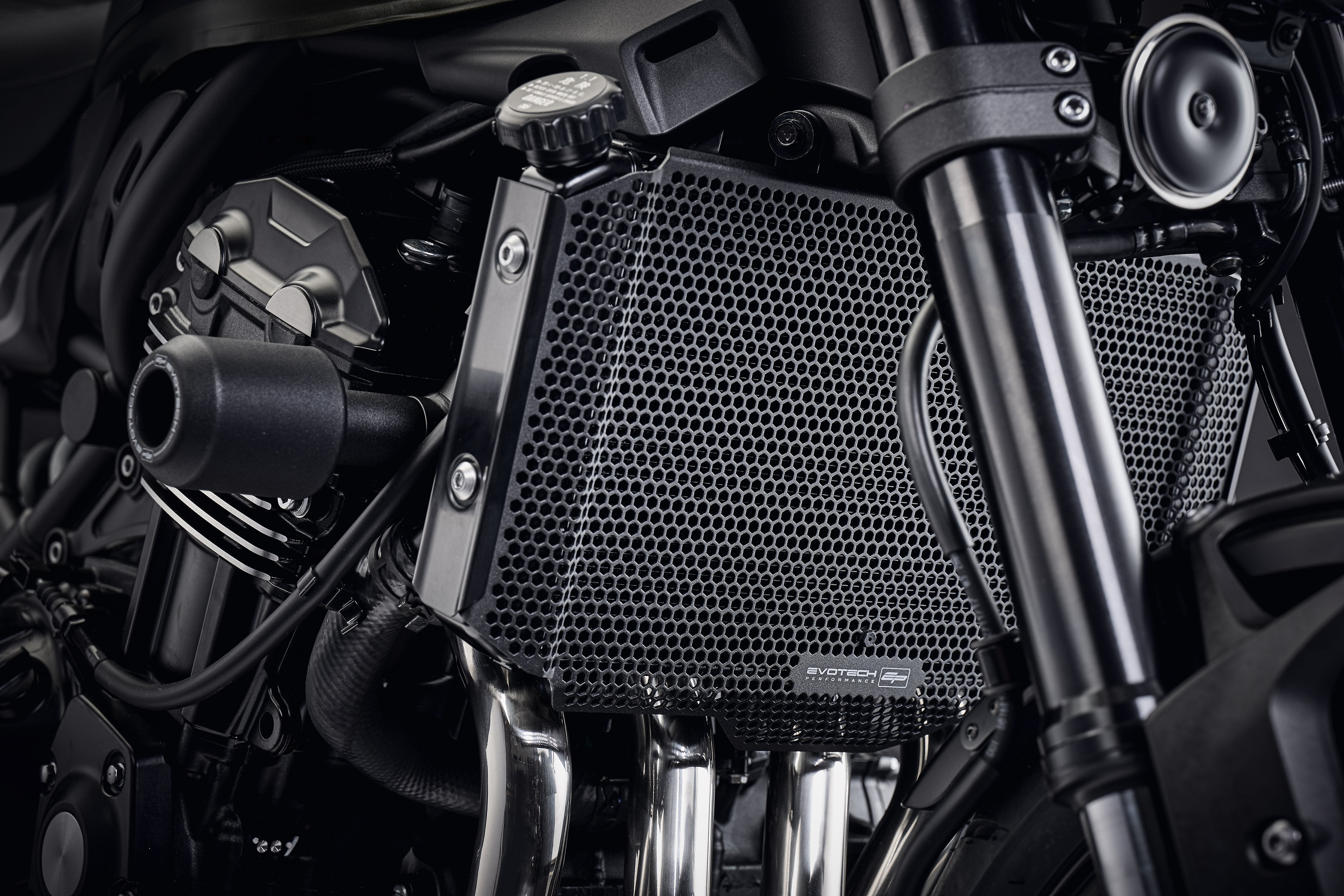Evotech Kawasaki Z900RS Performance Radiator Guard (2018 - 2020)