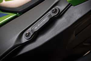 Evotech Kawasaki Ninja ZX-10RR Exhaust Hanger & Pillion Footpeg Removal Kit (2026+)