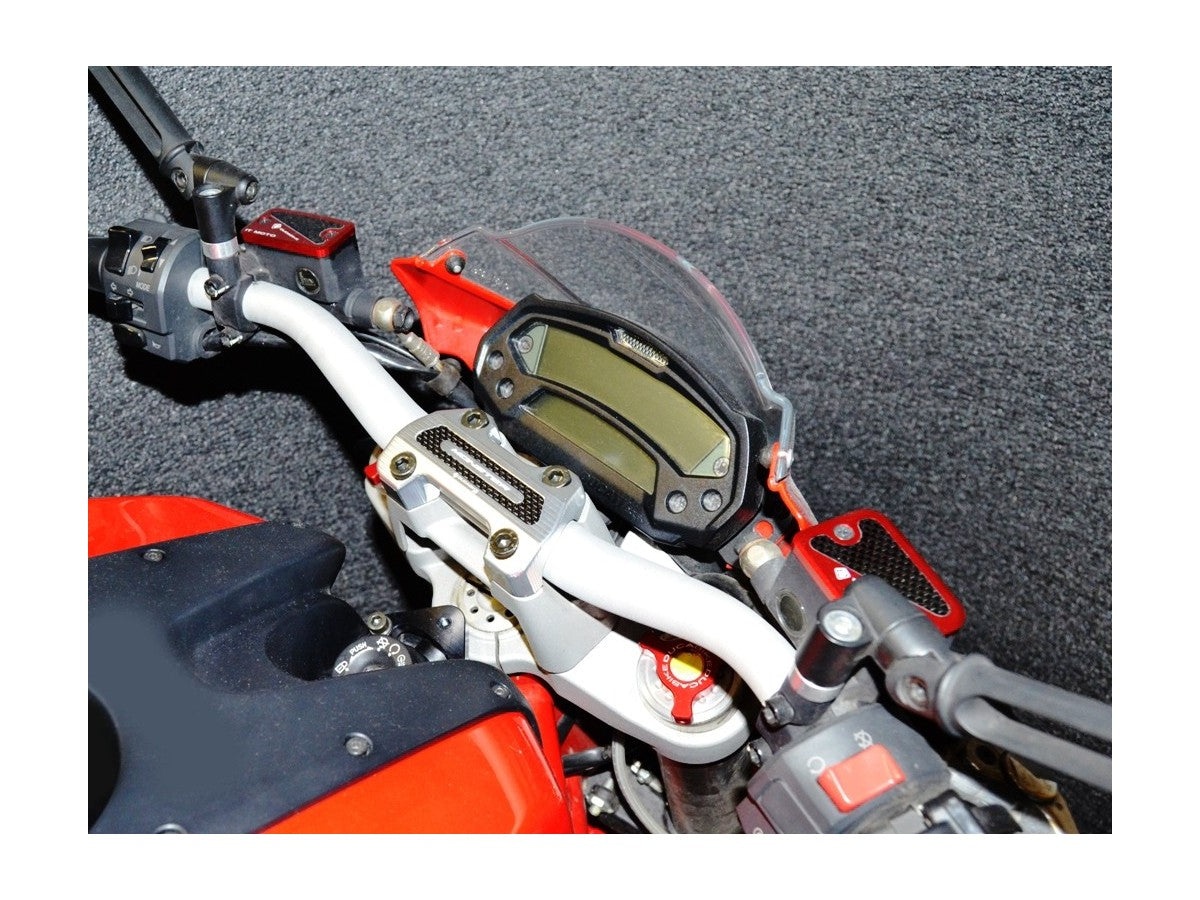 BM06 - HANDLEBAR CLAMP M696