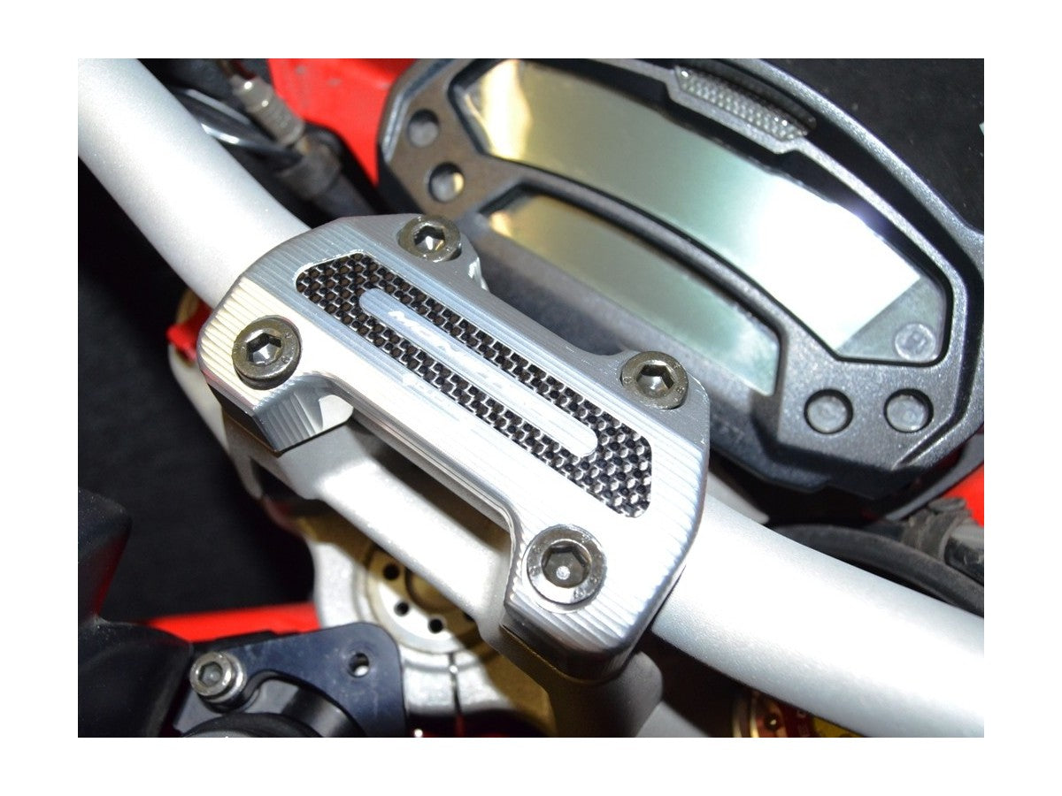 BM07 - HANDLEBAR CLAMP M796 / 1100 / 1100 EVO