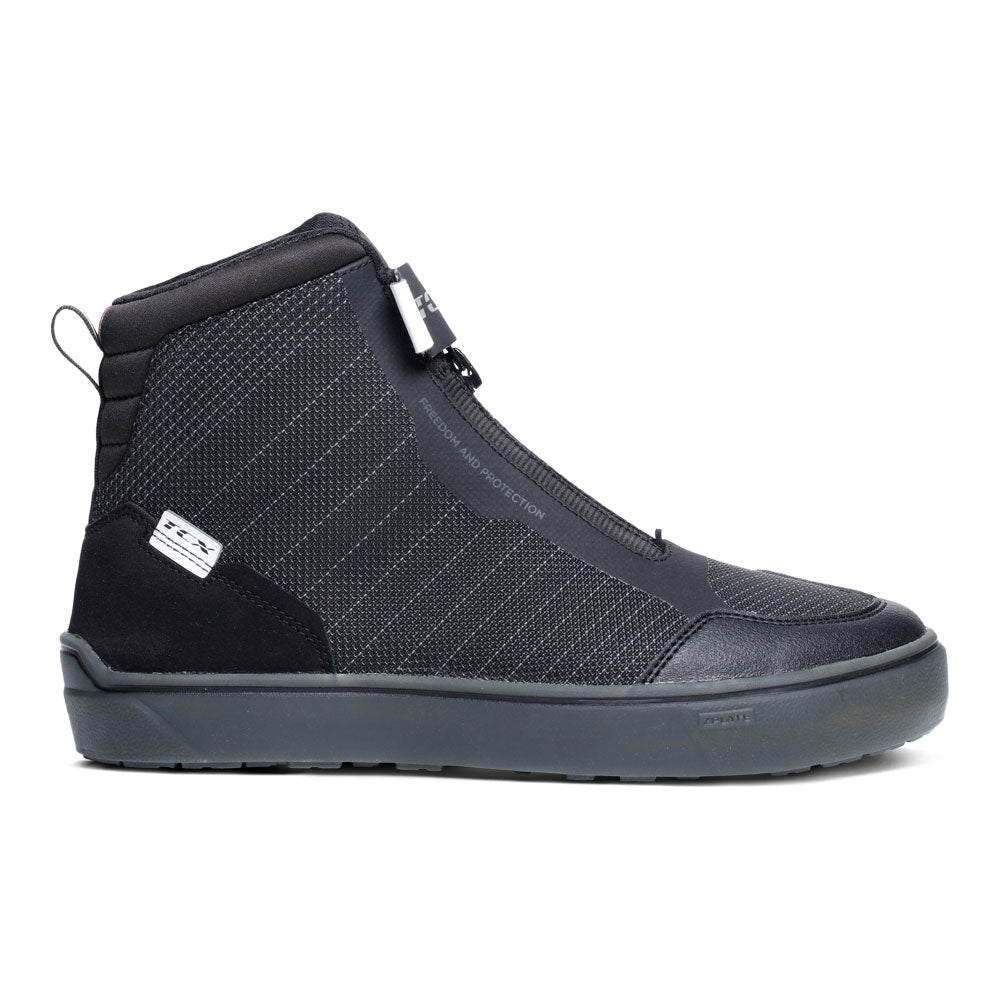 TCX Ikasu 2 Waterproof Black/White 12.5/47