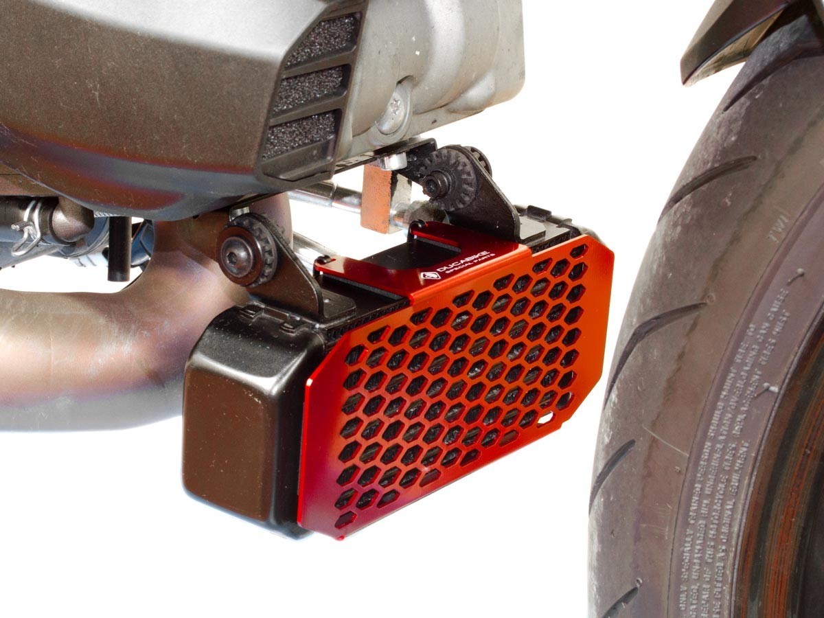 GR04 - HM 950 OIL COOLER GUARD