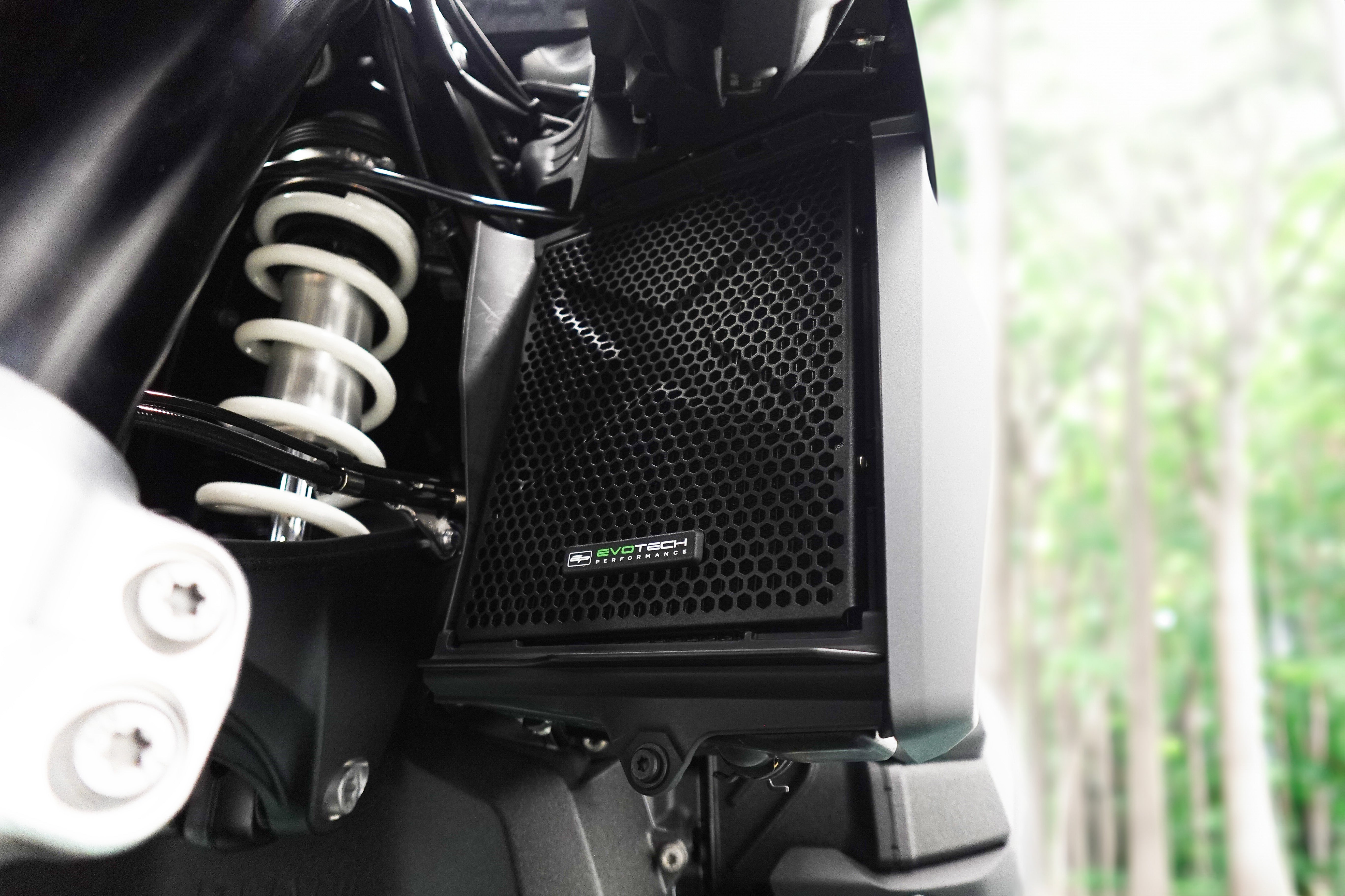 Evotech Radiator Guards - BMW R 1300 GS Triple Black (2024+)