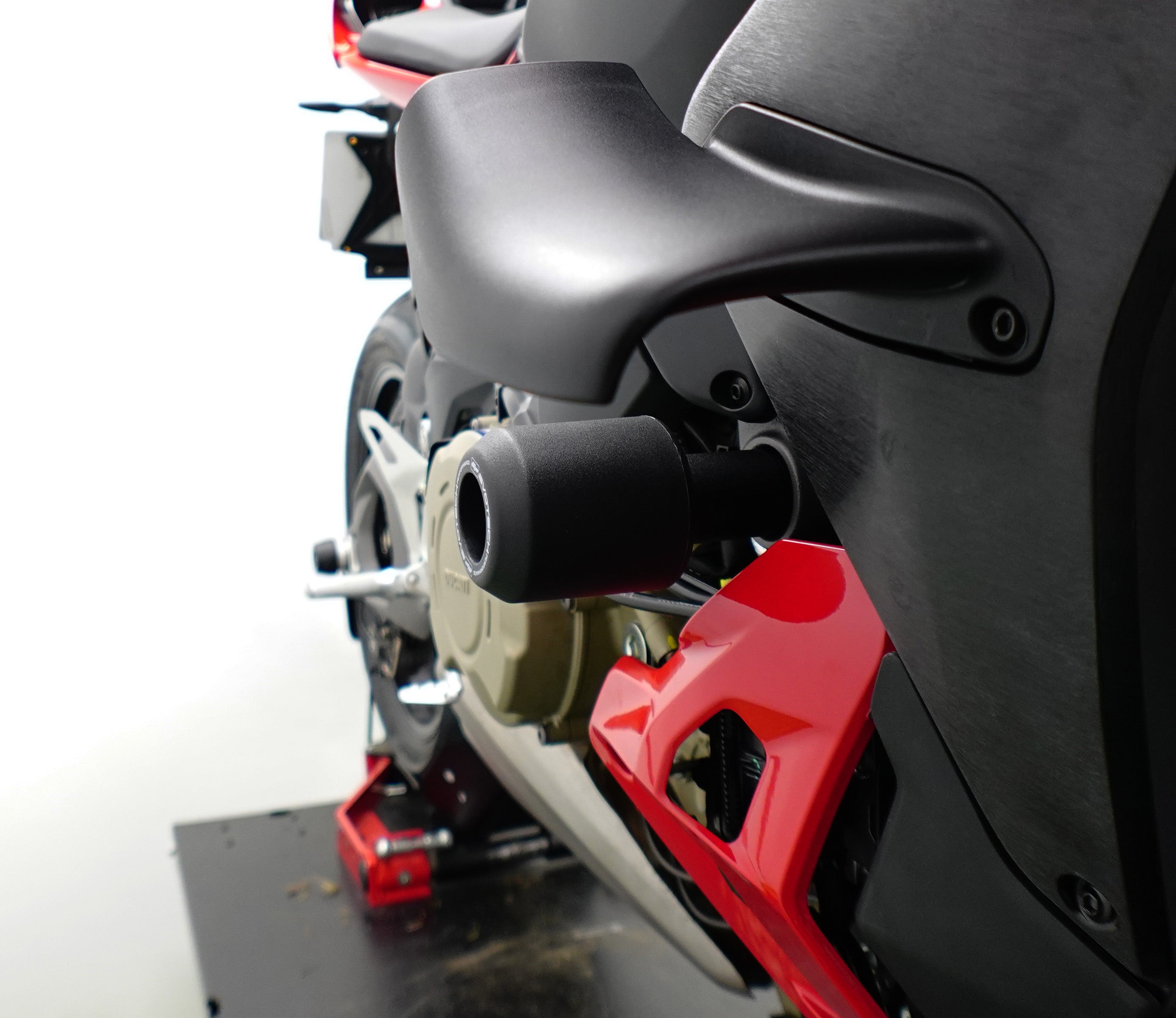 Evotech Frame Crash Protection - Ducati Streetfighter V4 (2025+)