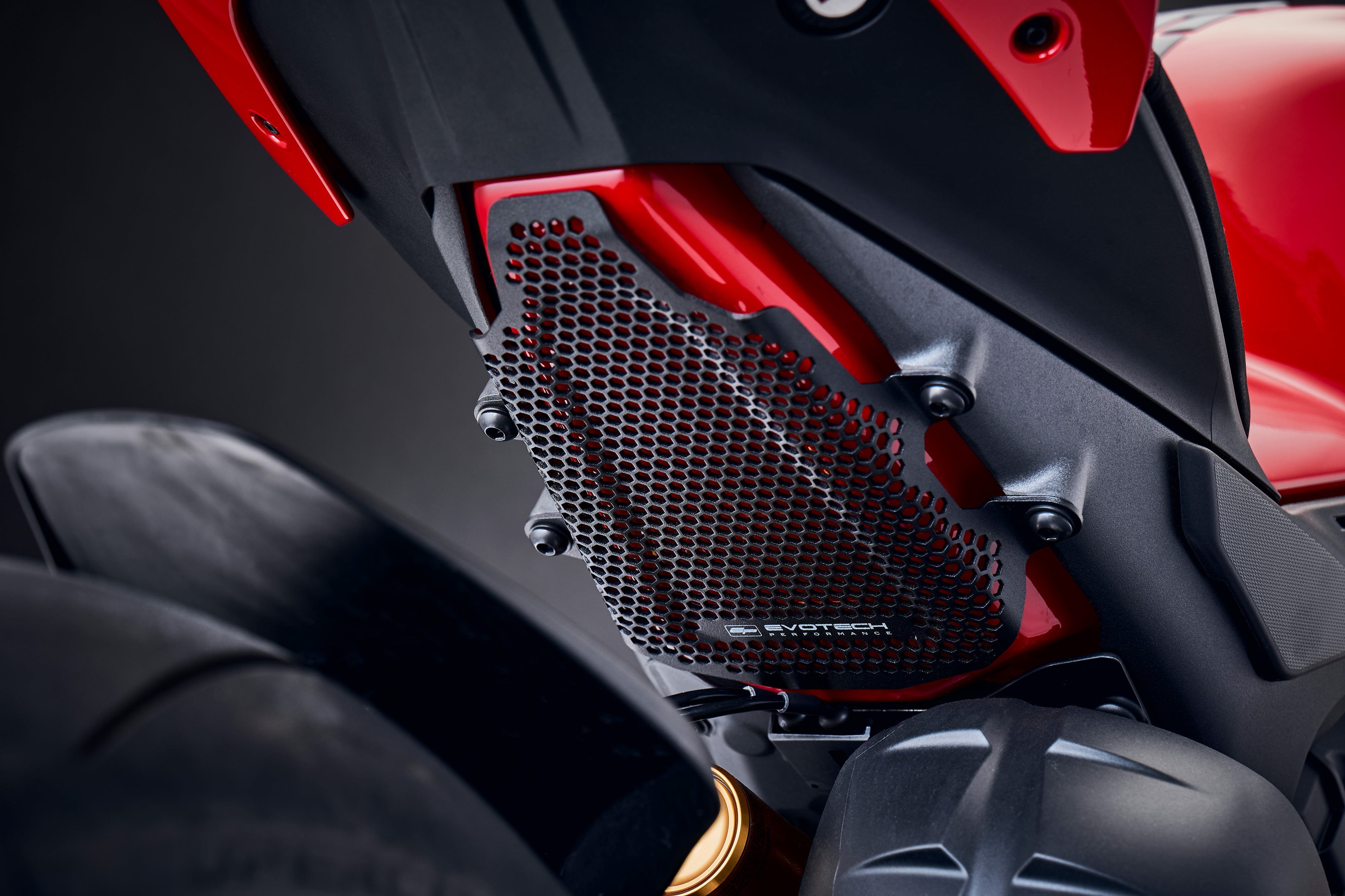 Evotech Ducati Panigale V4 Fuel Tank Cover Guard (2021 - 2024)