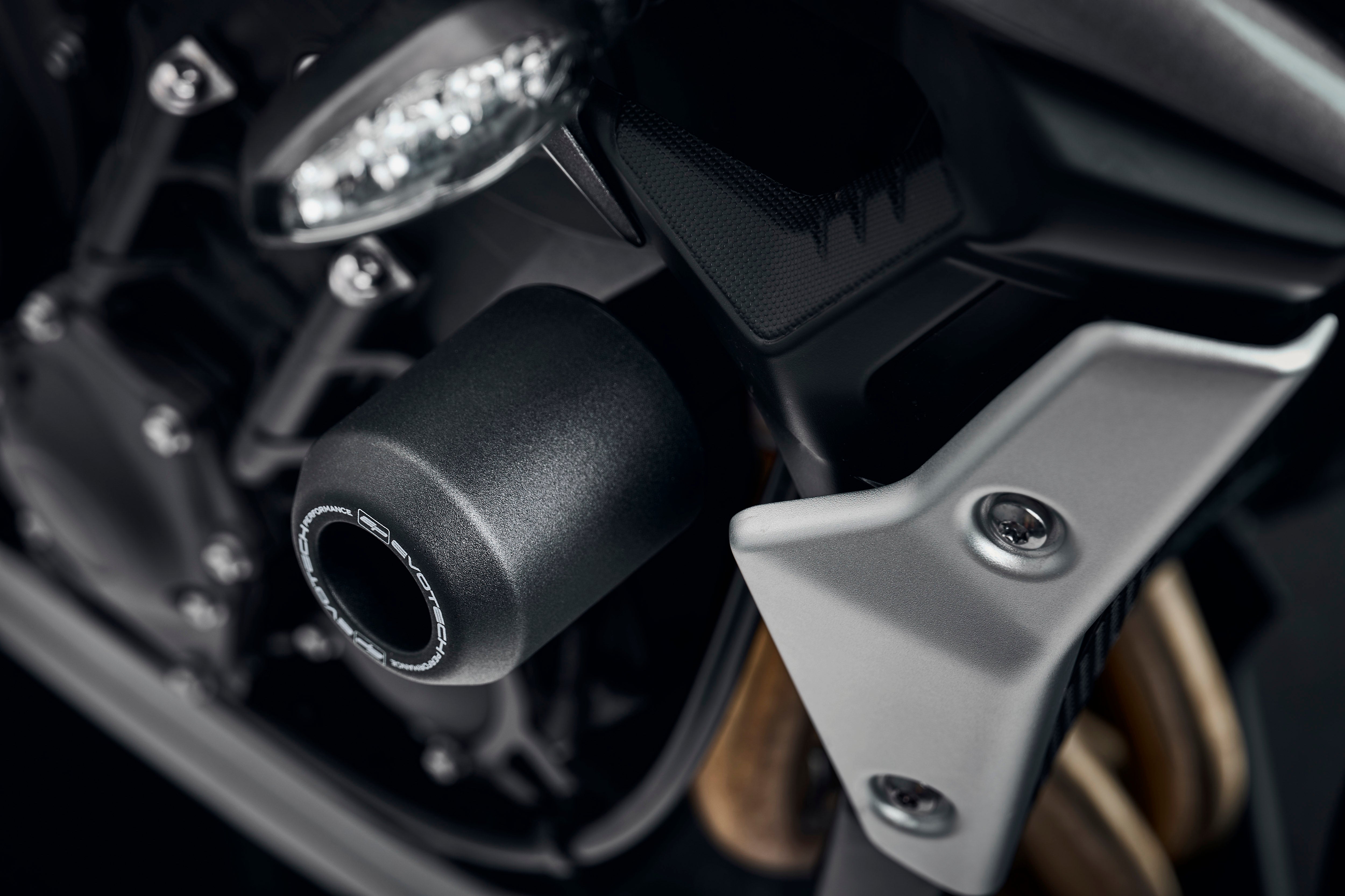 Evotech Crash Bobbins - Triumph Street Triple 765 RX (2026)