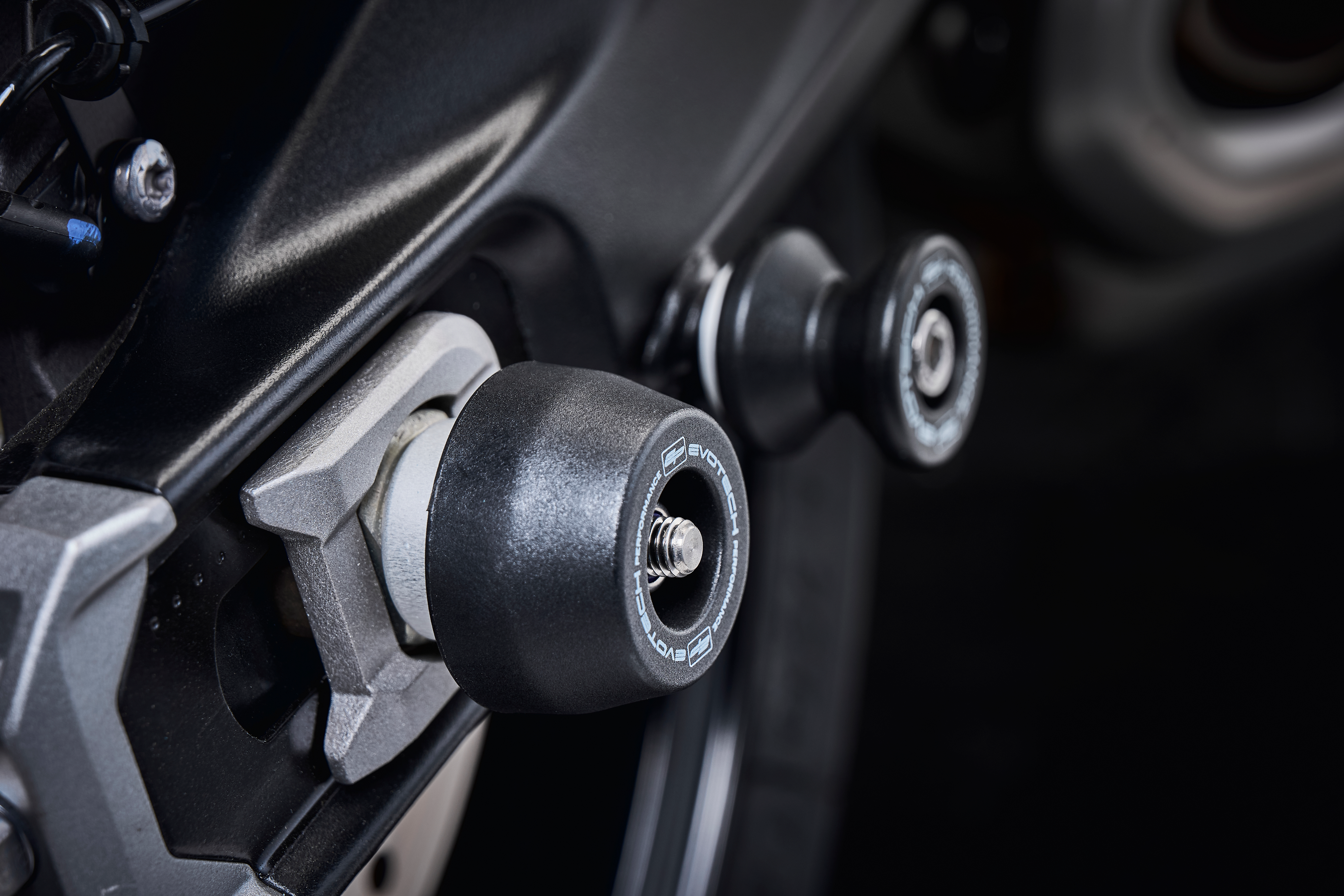 Evotech Rear Spindle Bobbins - Triumph Tiger Sport 660 (2022+)