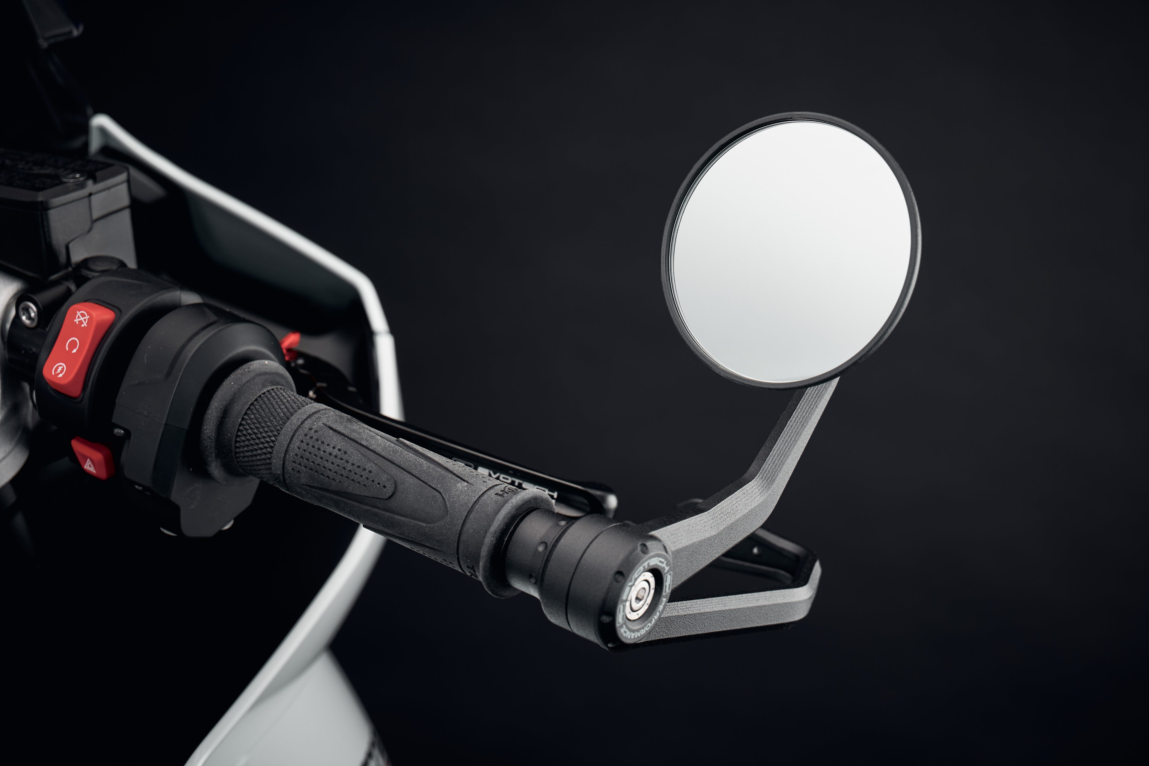 Evotech Bar End Mirrors / Brake and Clutch Protector Kit (Retro) - Triumph Trident 660 Triple Tribute Edition (2024+)