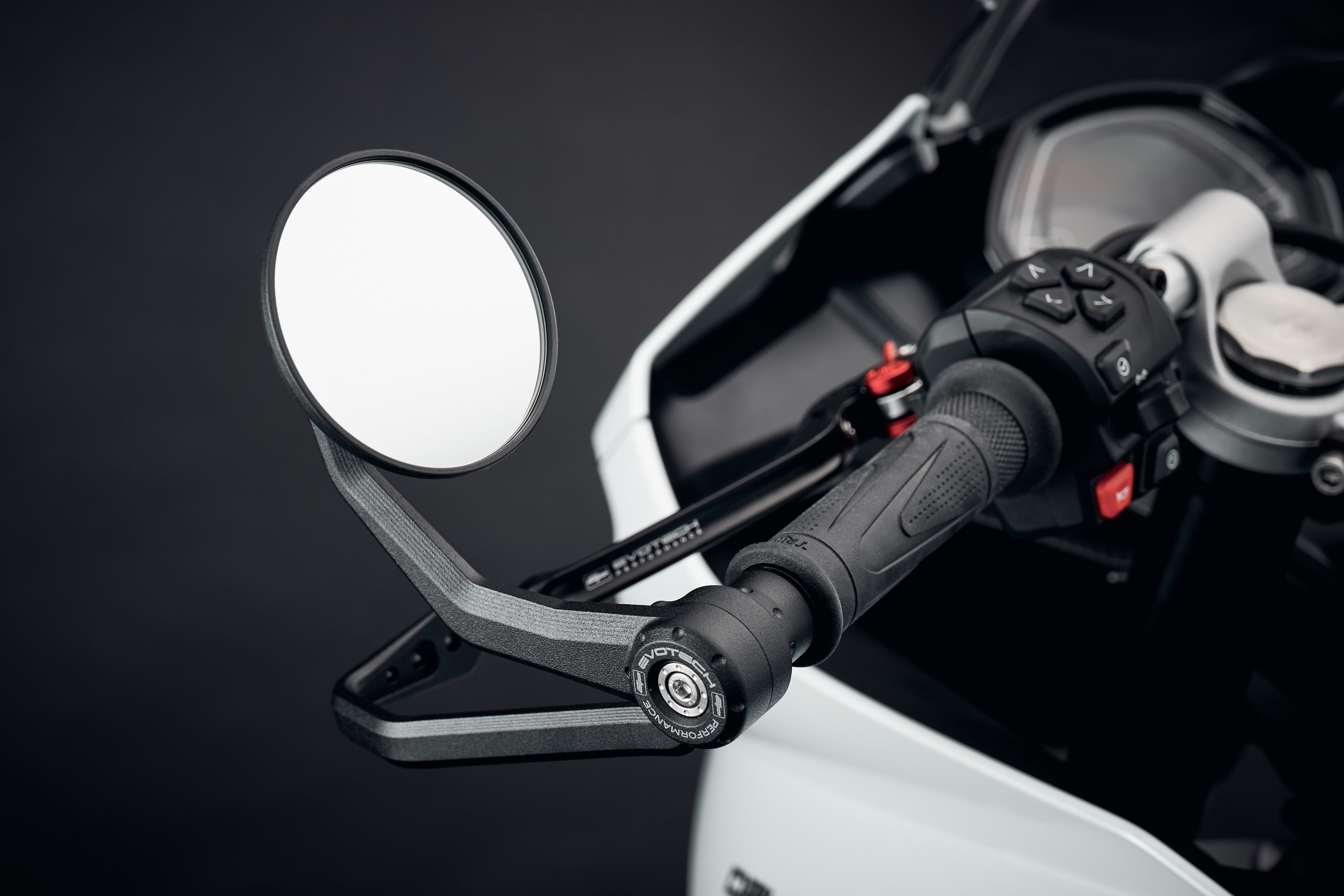 Evotech Bar End Mirrors / Brake and Clutch Protector Kit (Retro) - Triumph Trident 660 Triple Tribute Edition (2024+)