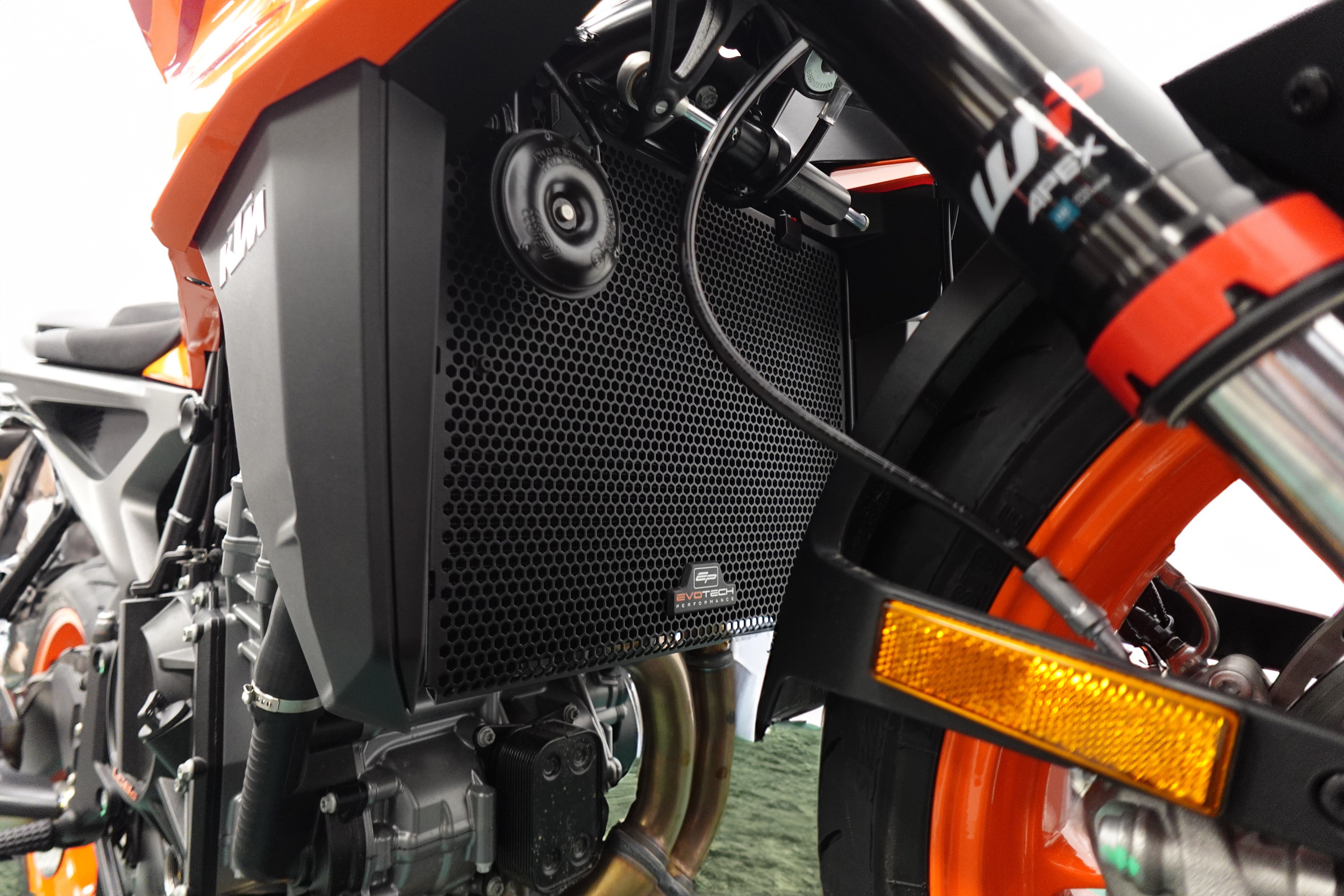 Evotech Duke Radiator Guard - KTM 990 Duke R (2026+)