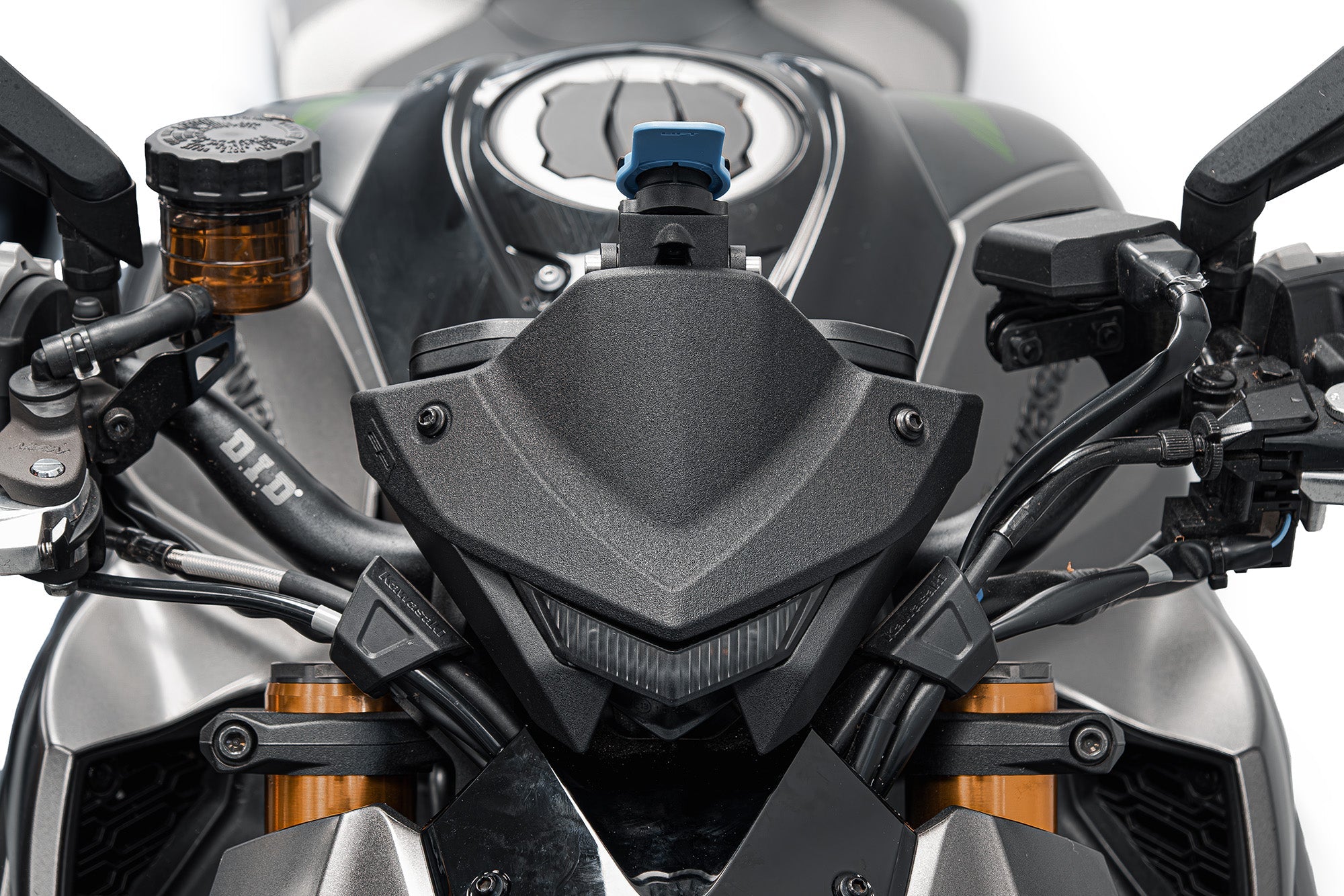 Evotech Quad Lock Compatible Mount - Kawasaki Z1100 SE (2026+)