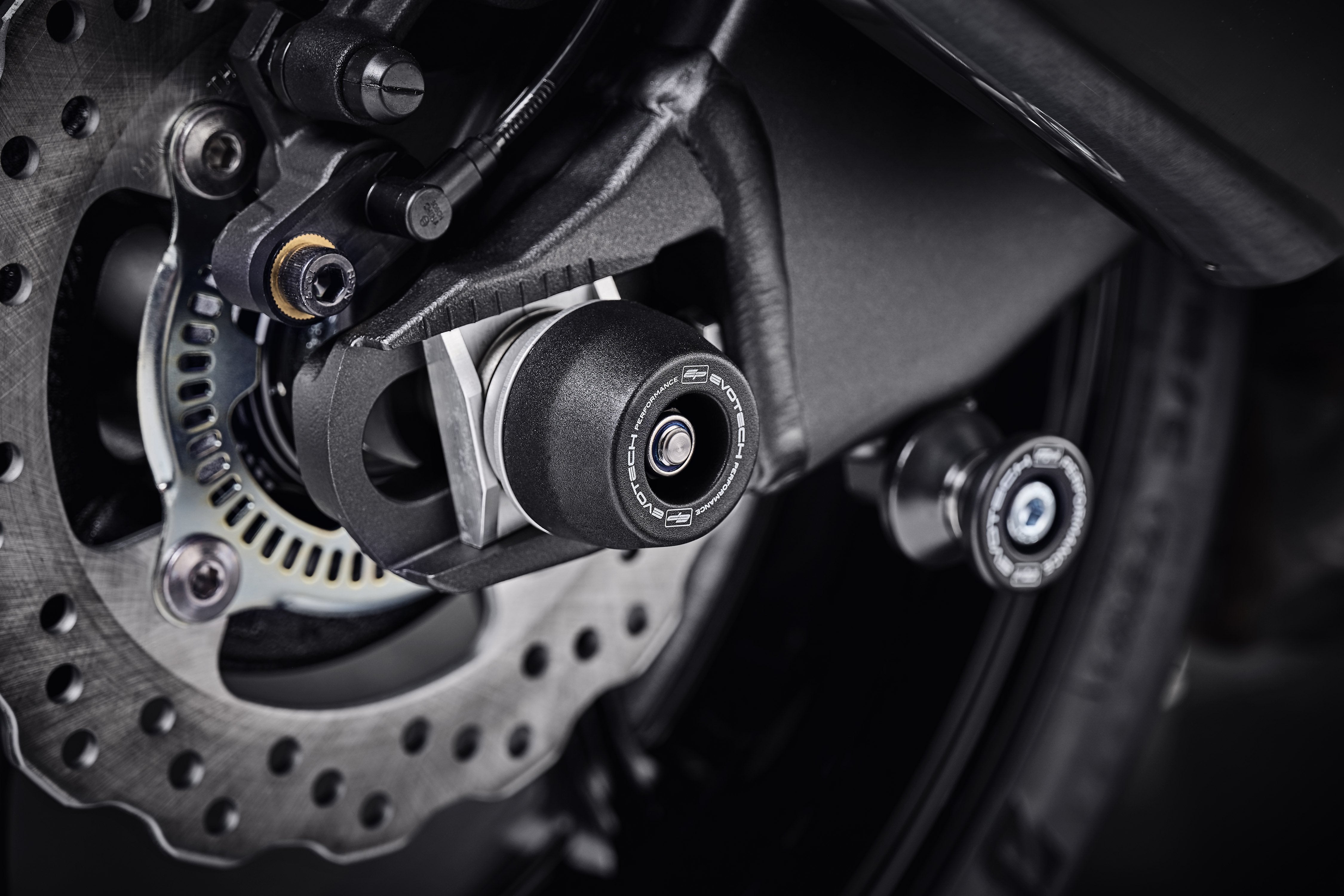 Evotech Rear Spindle Bobbins - Kawasaki ZX6R (2019 - 2021)