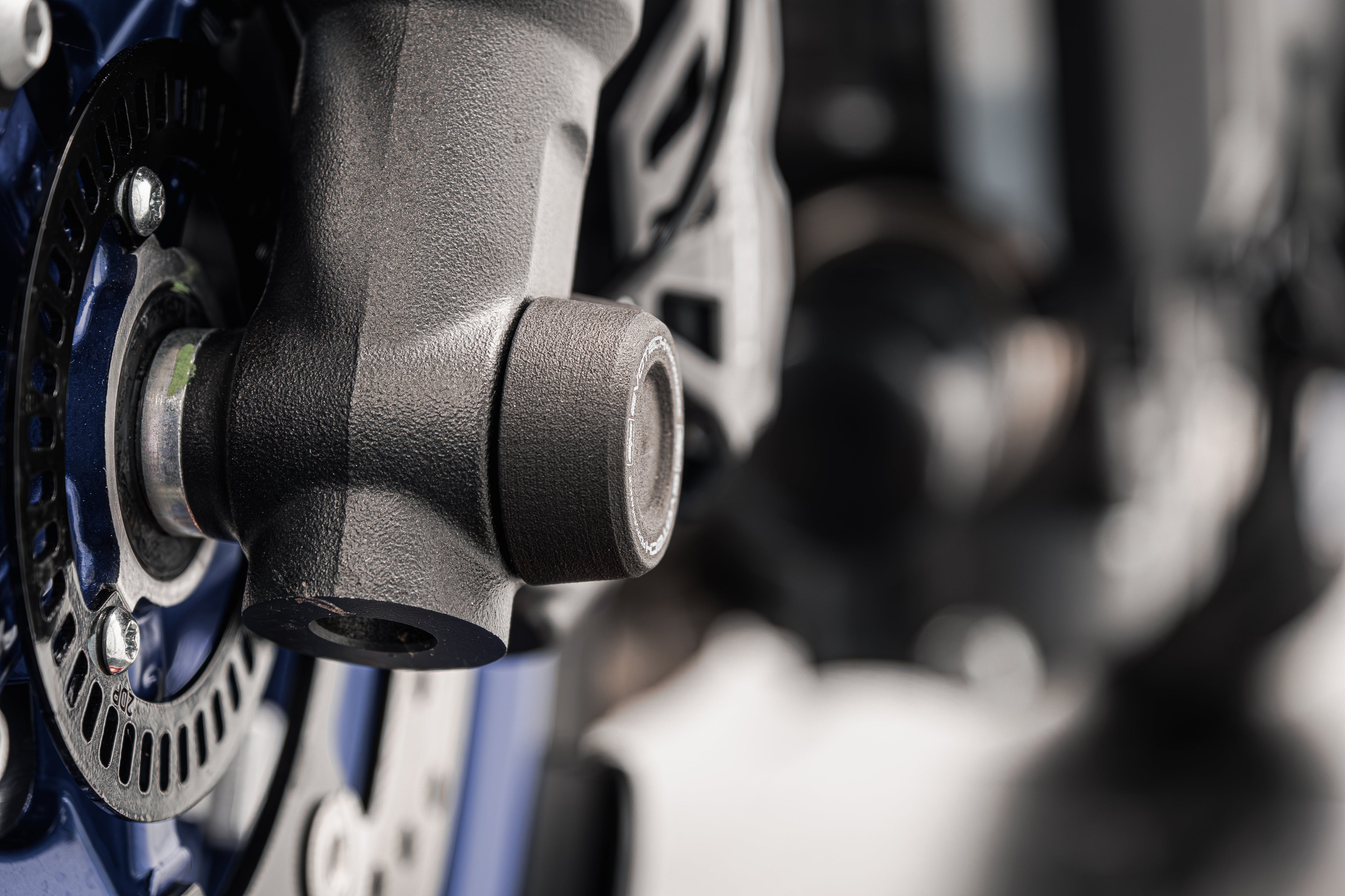 Evotech Front Spindle Bobbins - Yamaha Tracer 7 (2025+)