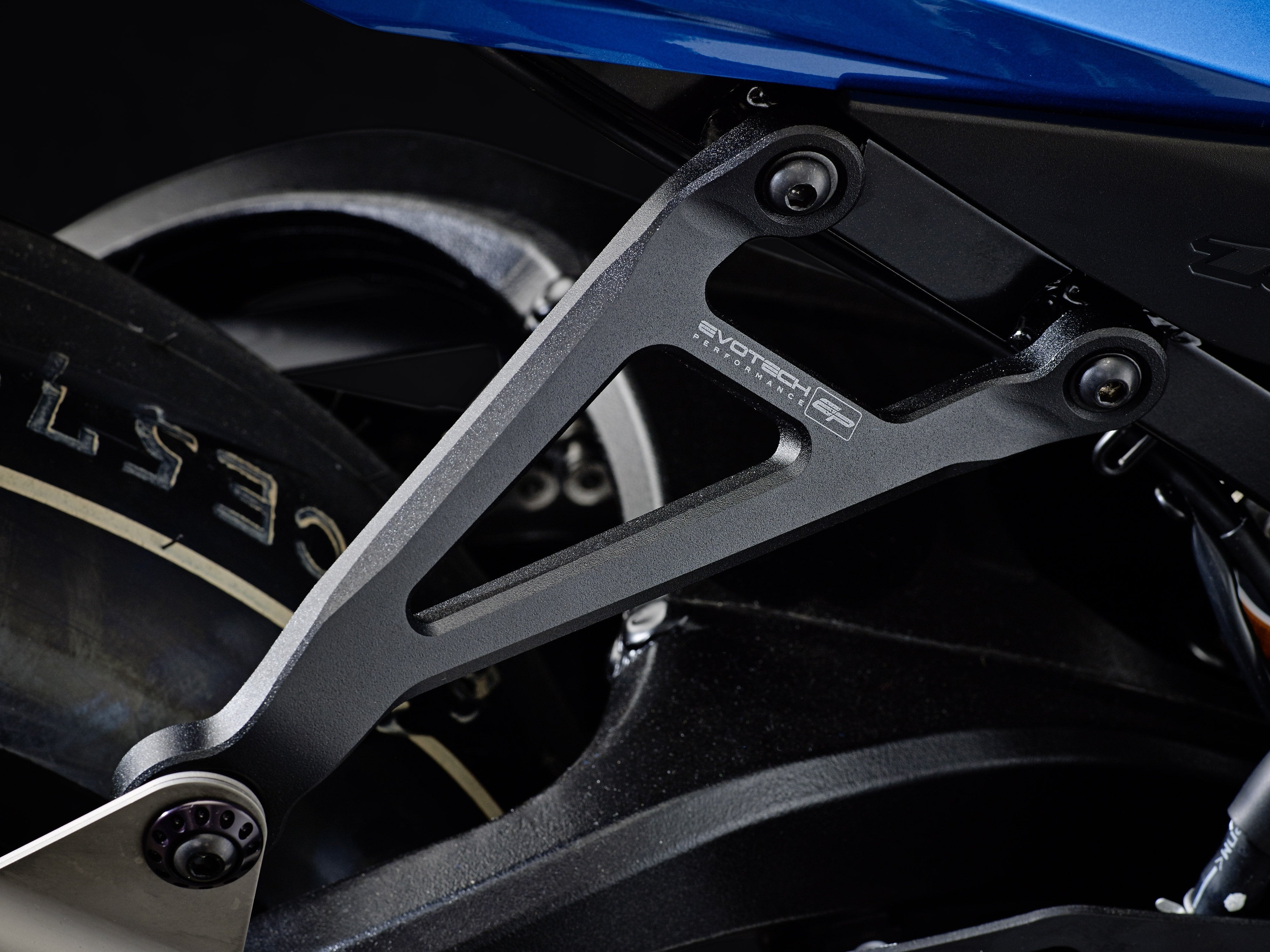 Evotech Exhaust Hanger & Pillion Footpeg Removal Kit - Suzuki GSX-R1000R 40th Anniversary Edition (2026+)