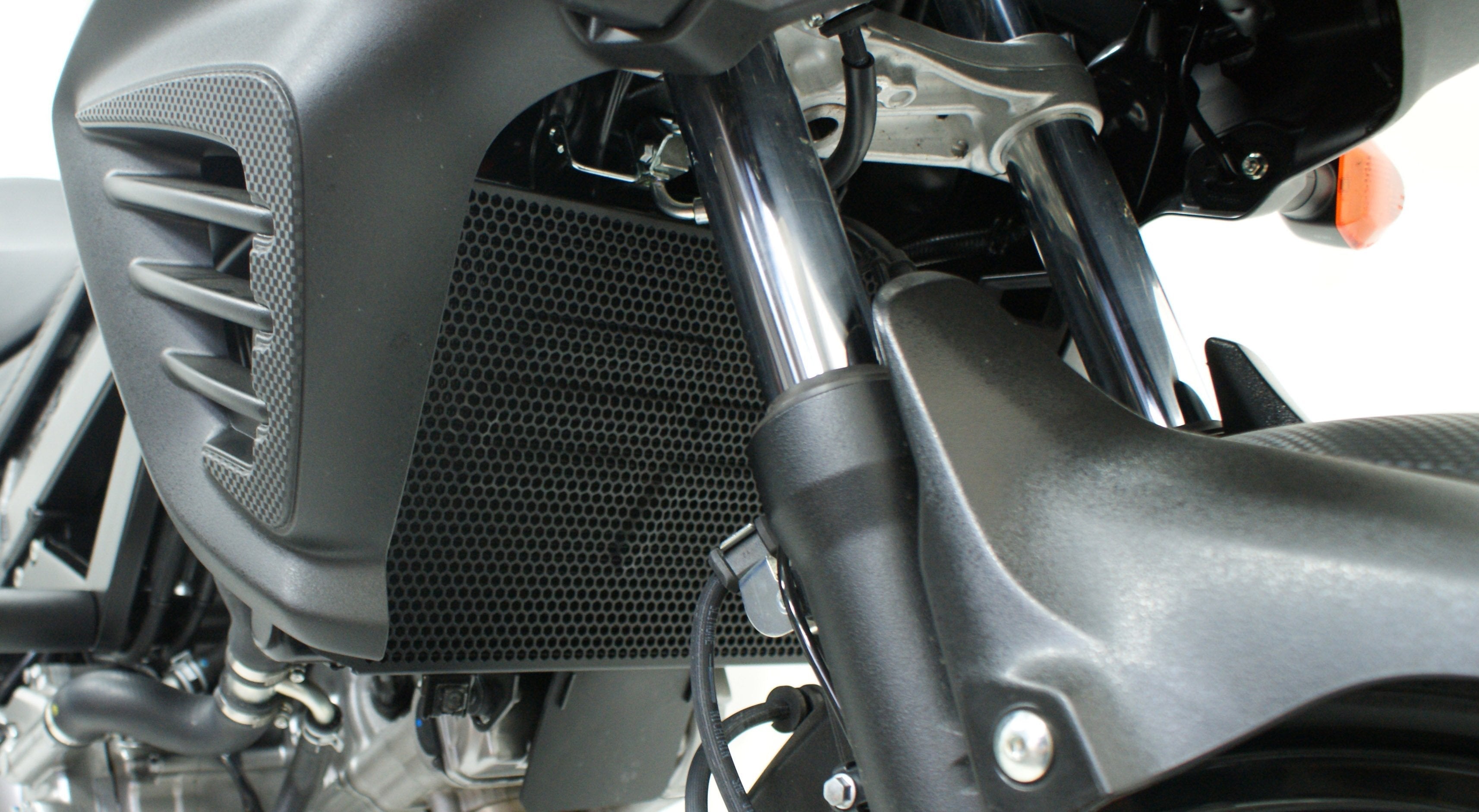 Evotech Radiator Guard - Suzuki V-Strom 650XT (2017 - 2020)