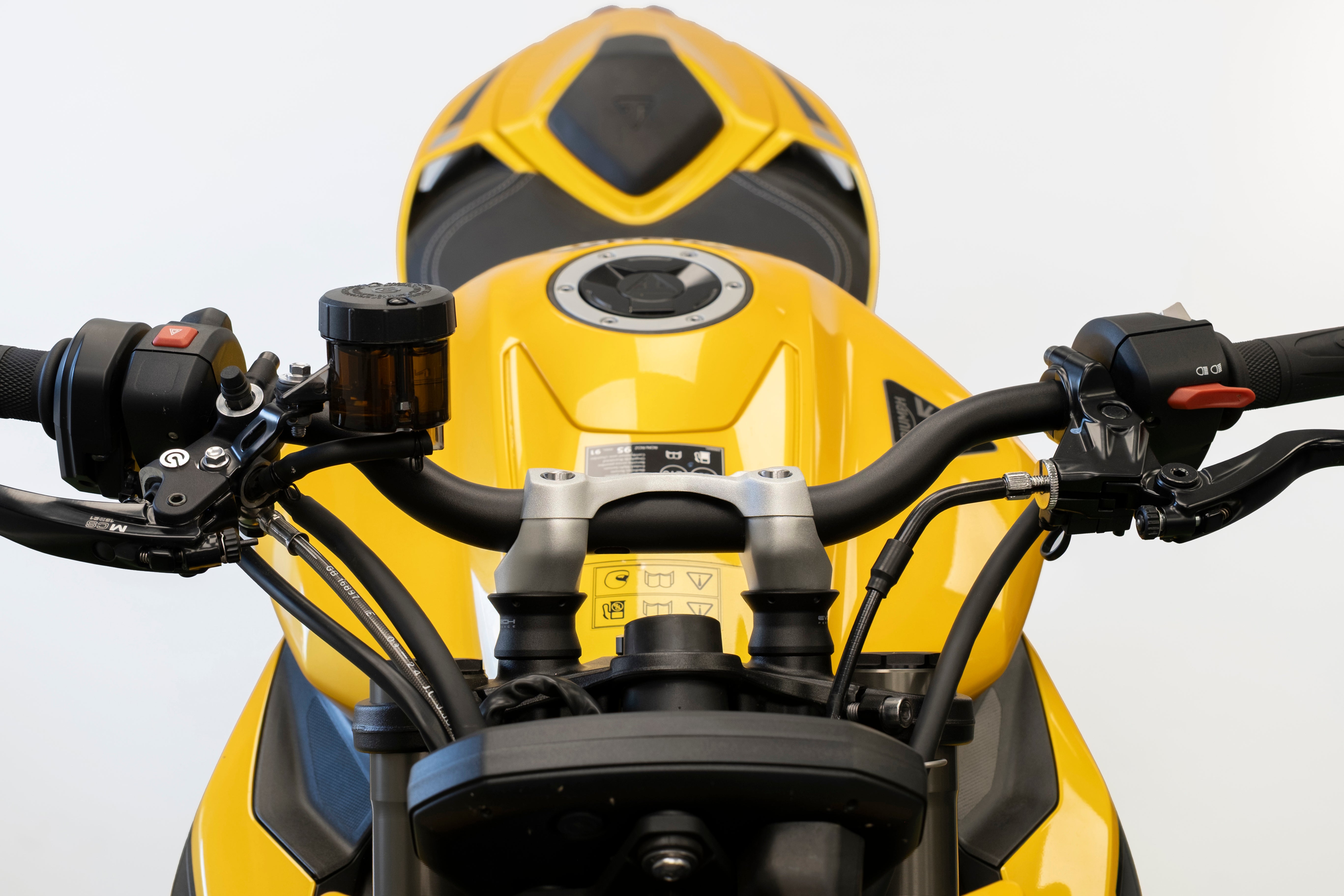 Evotech Handlebar Riser - Triumph Street Triple RS (2020-2022)