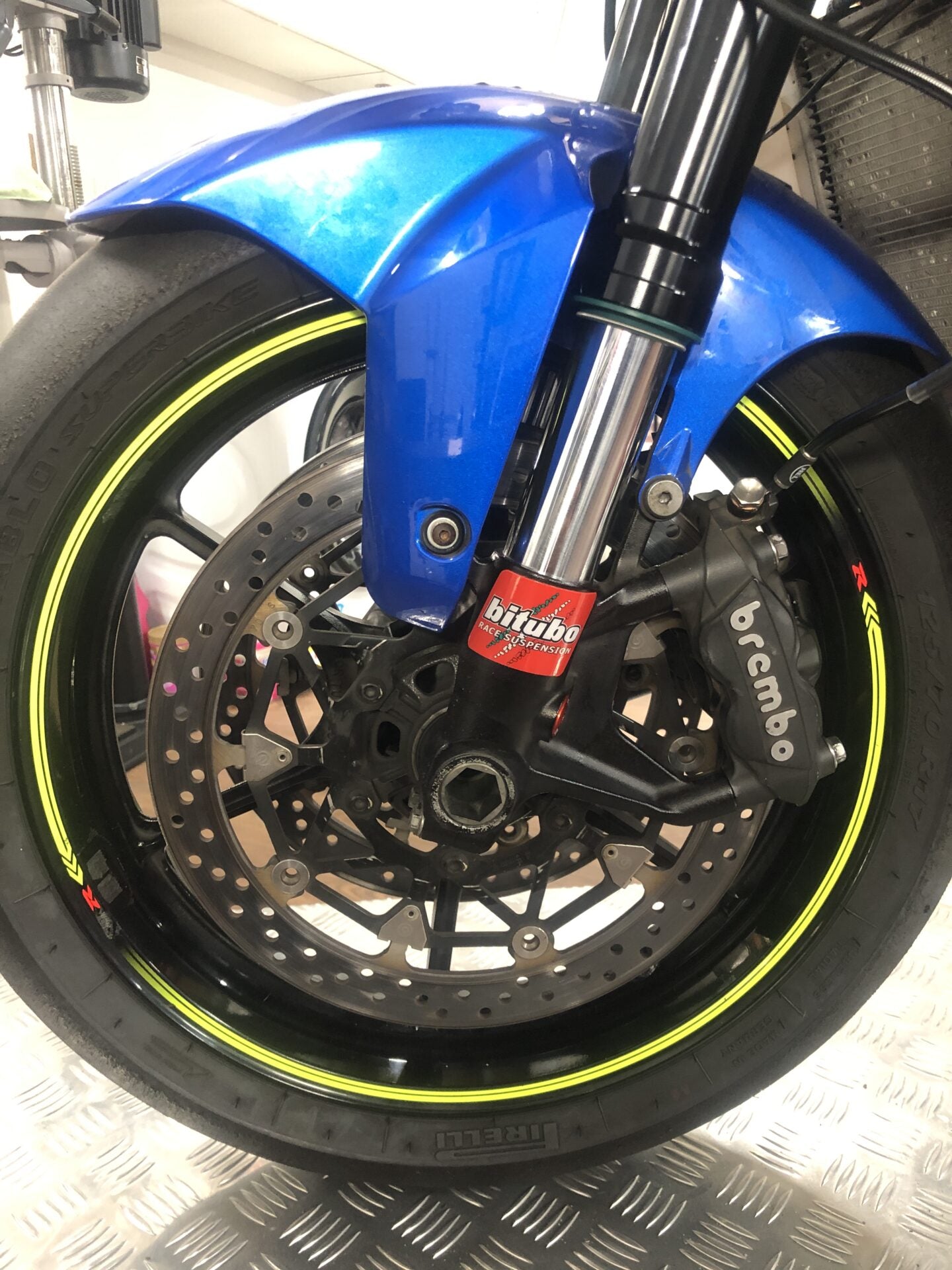 EBH09V1 - Pressurised Fork Cartridge