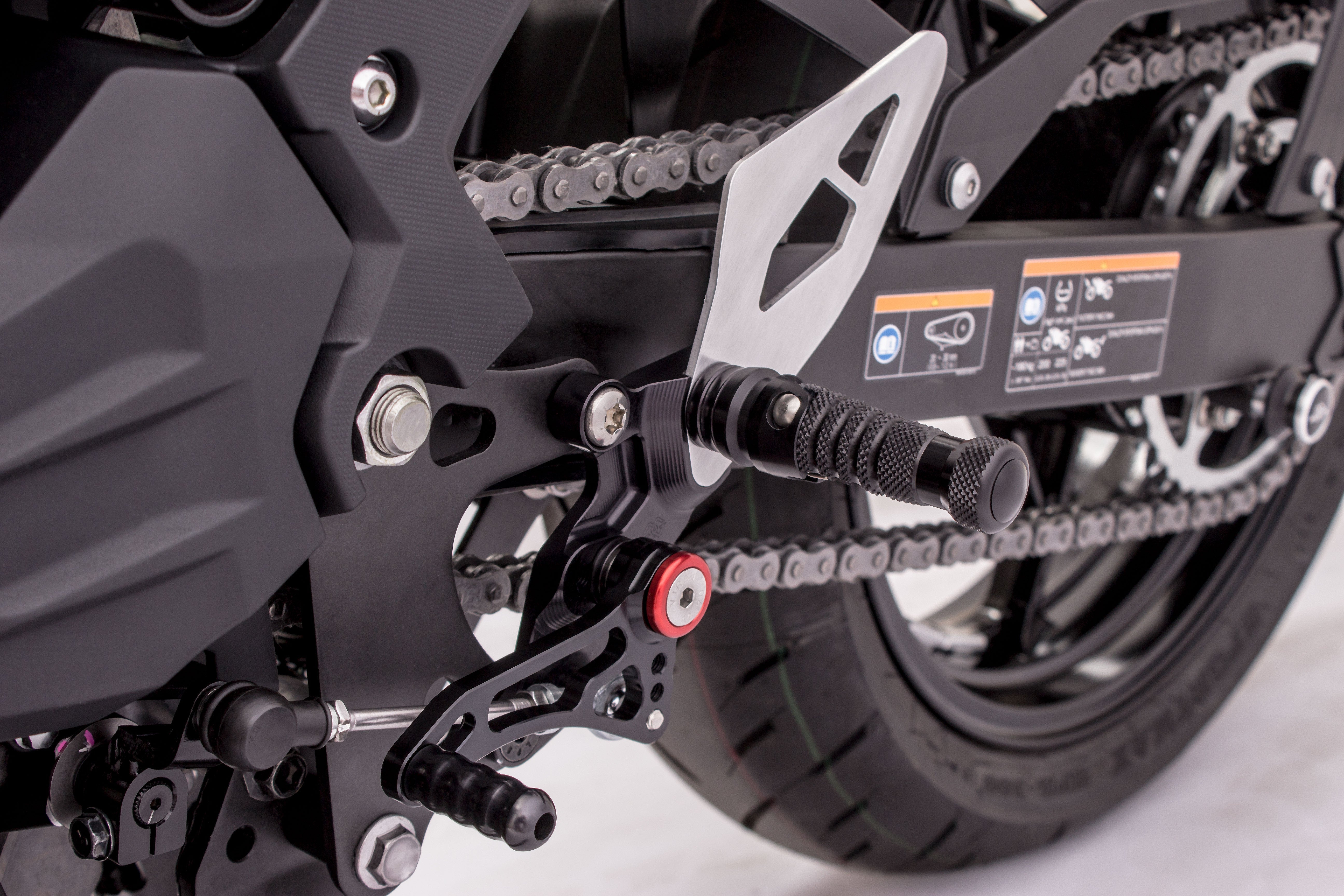 Kawasaki EX400 Ninja 2018-2024 Gilles Tooling FXR Rearsets Black FXR-K06-B